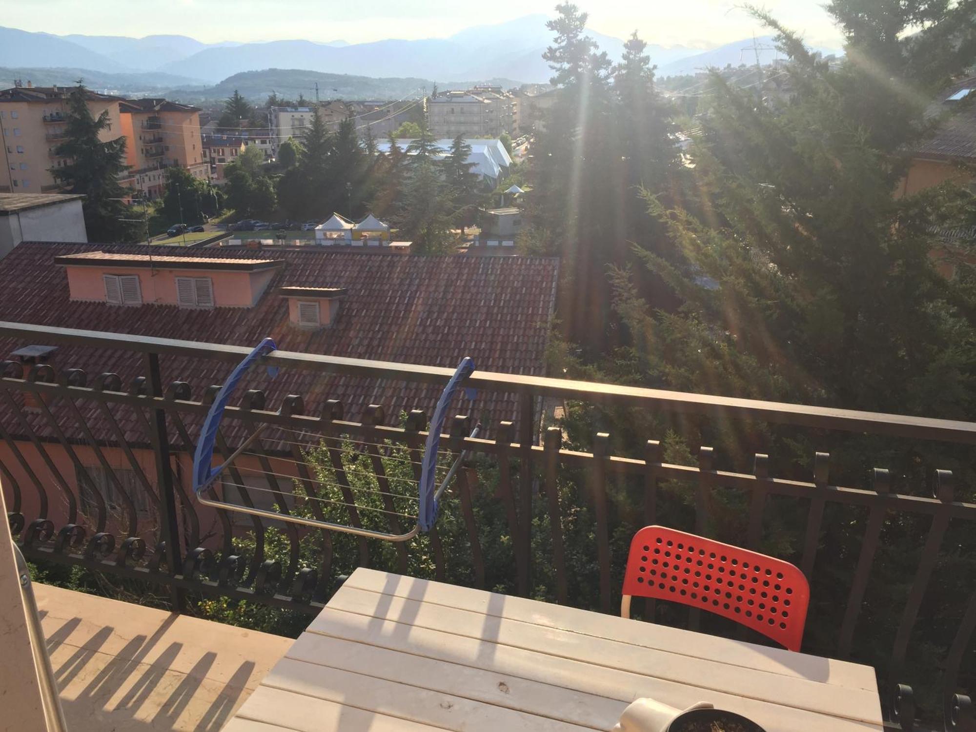 Monte Camicia - Cozy Home In City Center-Spacious-Free Parking LʼAquila Exterior foto
